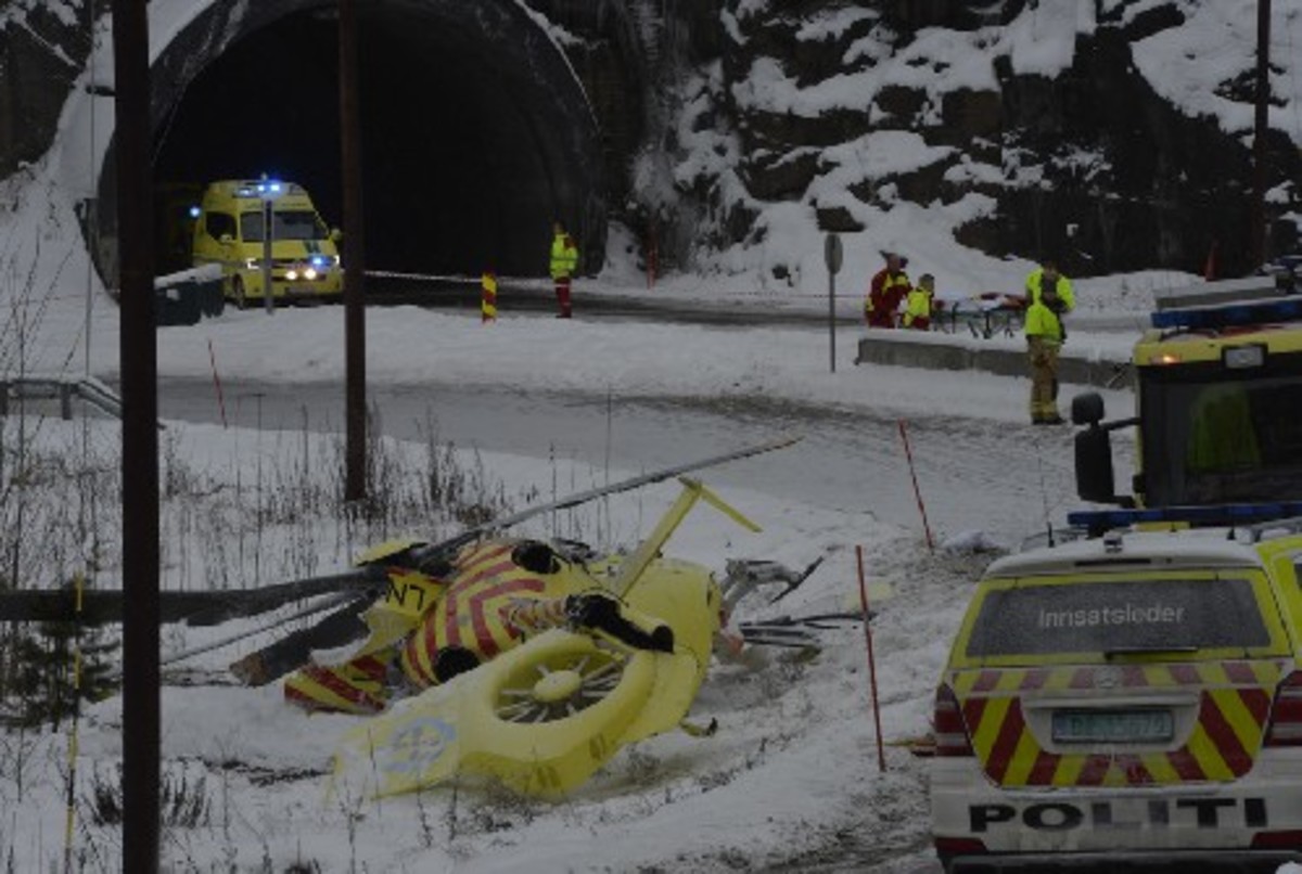 Συντριβή ελικοπτέρου μπροστά σε κάμερα – Νεκροί οι χειριστές