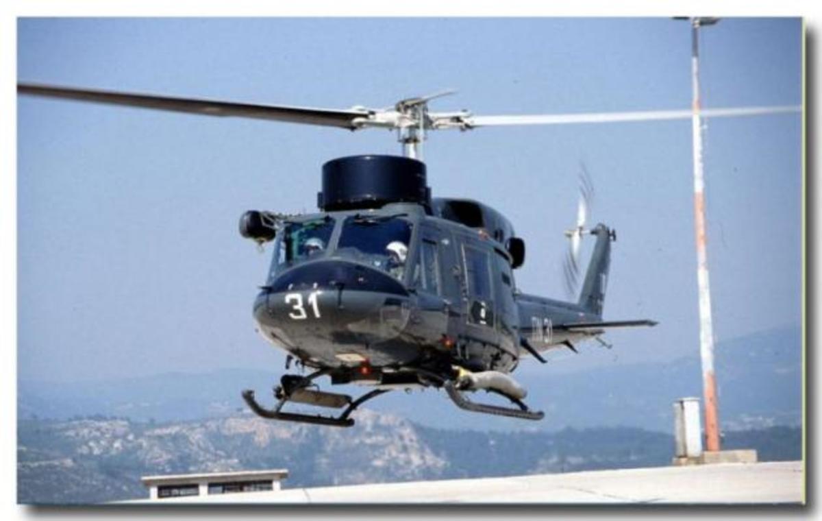 Το ΓΕΣ επισκεύασε ελικόπτερο του Πολεμικού Ναυτικού – Τα ερωτήματα για τη διαφορά κόστους με ΕΑΒ