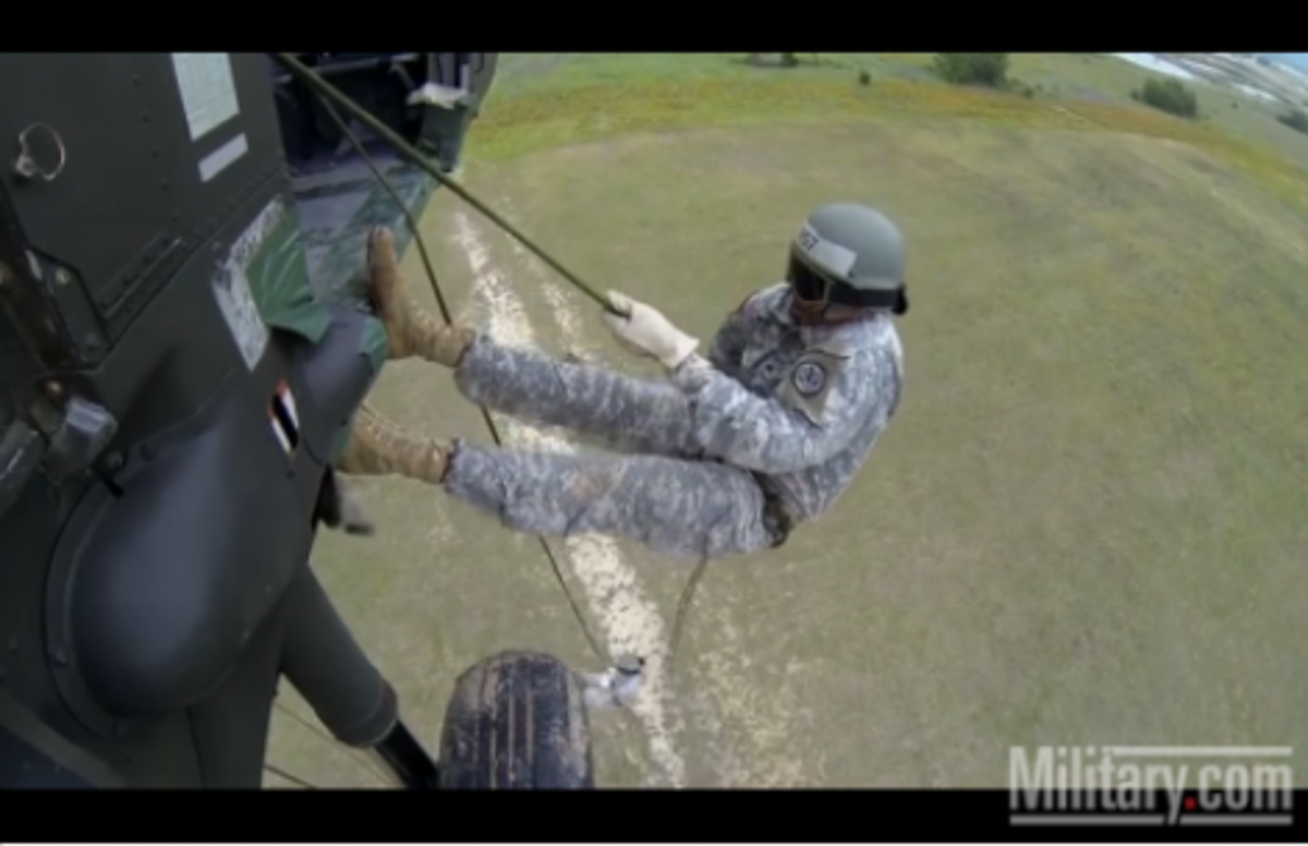 ΒΙΝΤΕΟ: “Πήδα από το ελικόπτερο” – Δεν είναι πάντα εύκολο