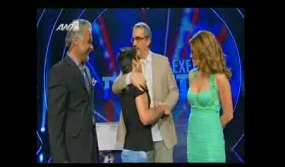 Συγκινητικές στιγμές για τον τυφλό διαγωνιζόμενο που τραγούδησε Μητροπάνο