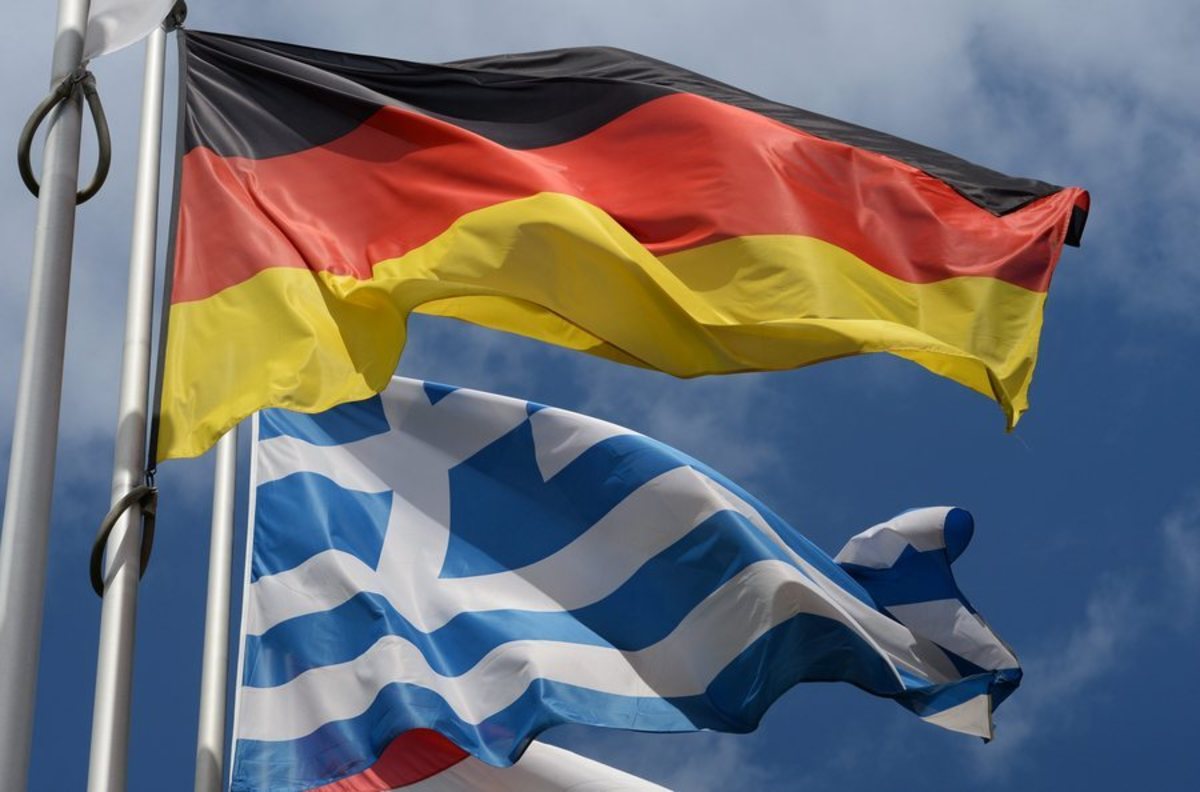 Die Zeit: Πως μπλοκάρει την ελάφρυνση του χρέους η Γερμανία