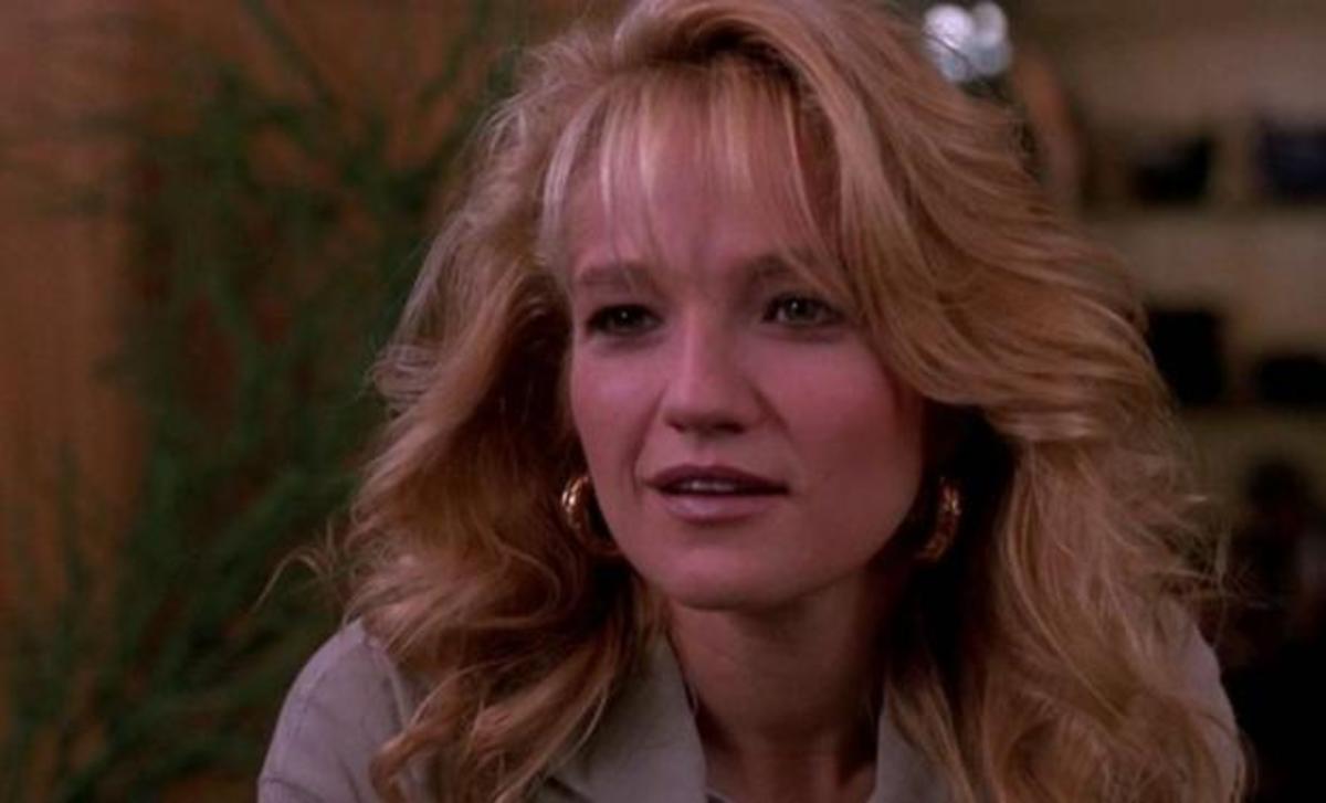 Ellen Barkin: Αγνώριστη στα 60 της χρόνια!