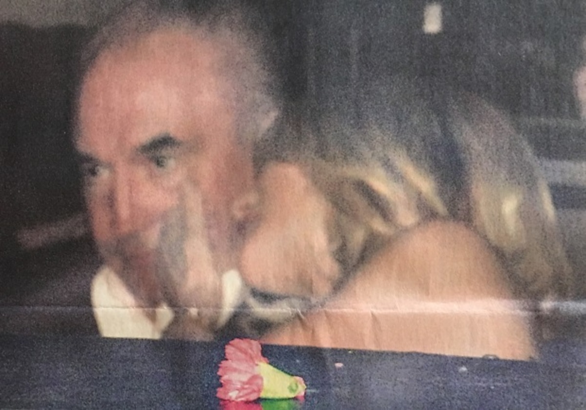 Η Έλλη Στάη στην αγκαλιά του Νίκου Μουνδρέα πρώτο τραπέζι στην Πάολα! Δείτε φωτογραφίες!