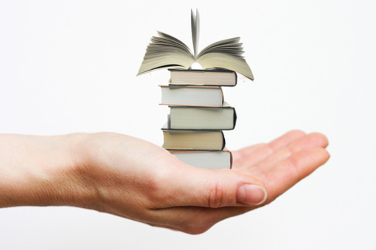 Δεν τα κατάφεραν τα “Ελληνικά Γράμματα” – Αντιδρούν οι συγγραφείς