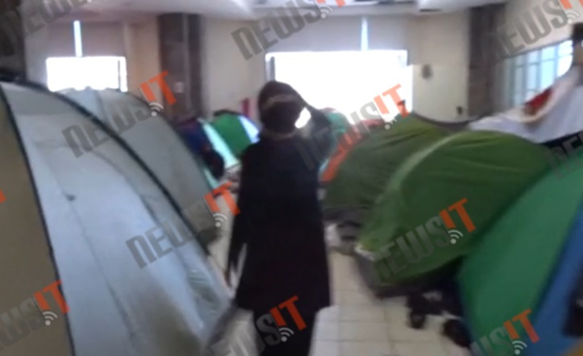 Πρόσφυγες στο Ελληνικό