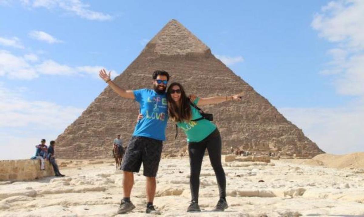 Άφησαν πίσω τους μια σπουδαία καριέρα στα οικονομικά για να γυρίσουν τον κόσμο