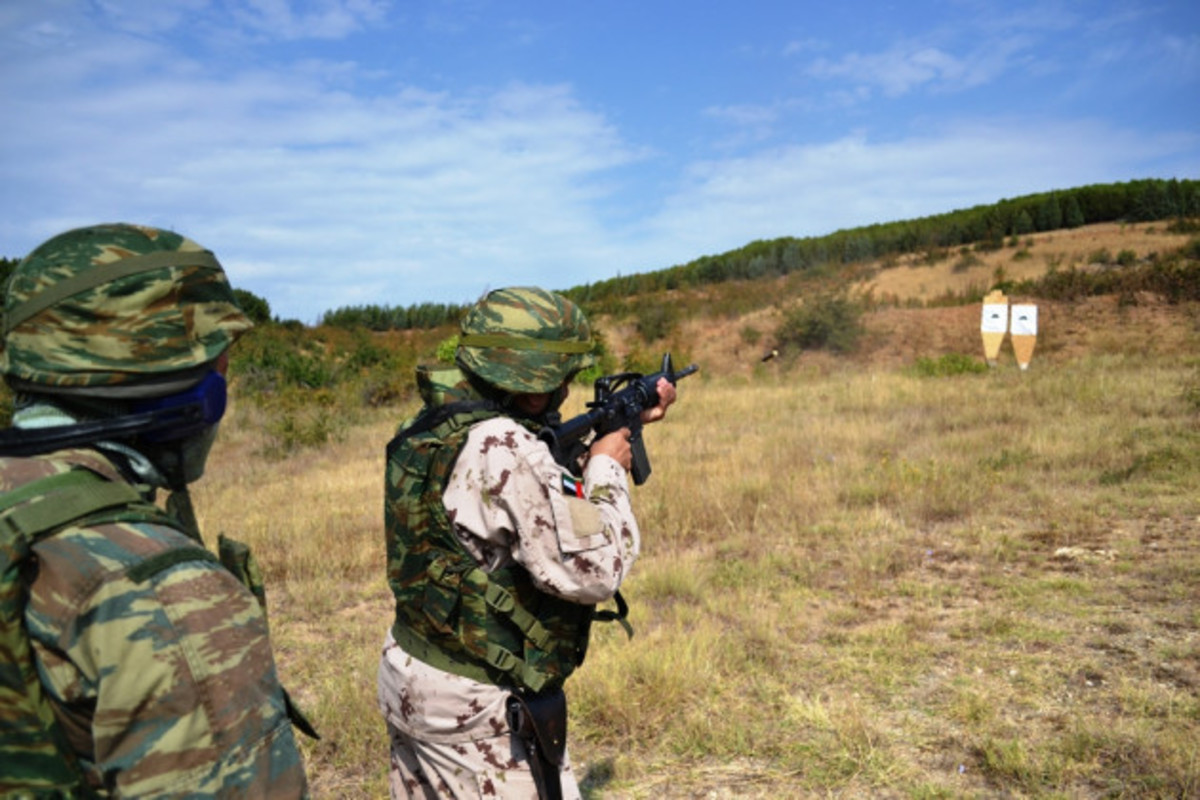 Σε τι εκπαιδεύτηκαν Έλληνες και Άραβες των Ενόπλων Δυνάμεων; [pics]