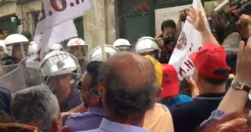 Ένταση στην Β. Σοφίας: ΜΑΤ δεν άφησαν τους εργαζόμενους στα νοσοκομεία να περάσουν