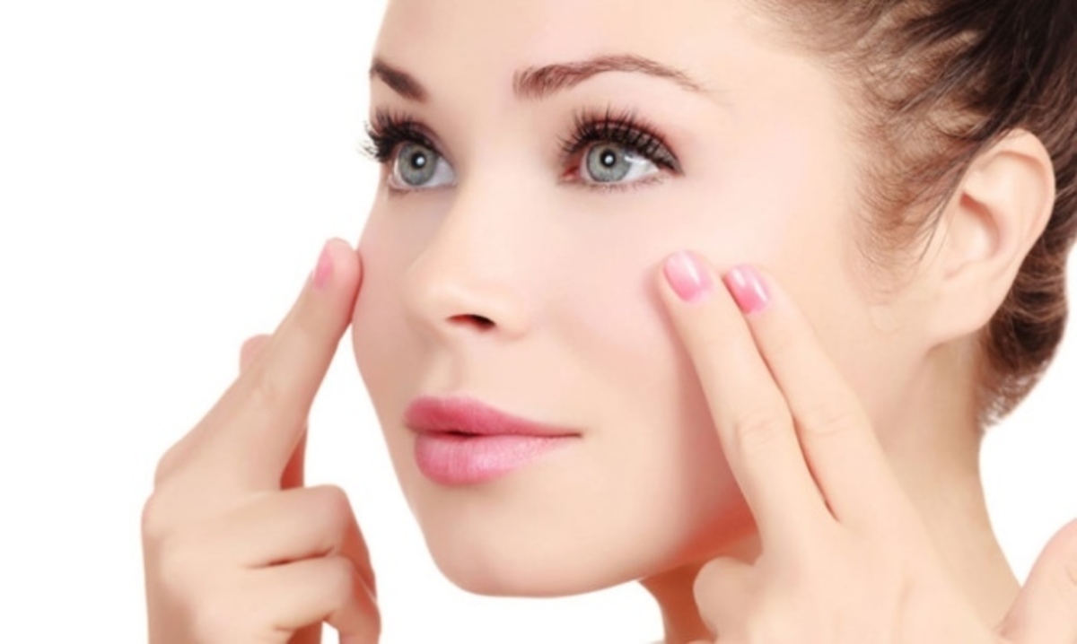 Βήμα-βήμα ο σωστός τρόπος για να ενυδατώσετε το πρόσωπό σας