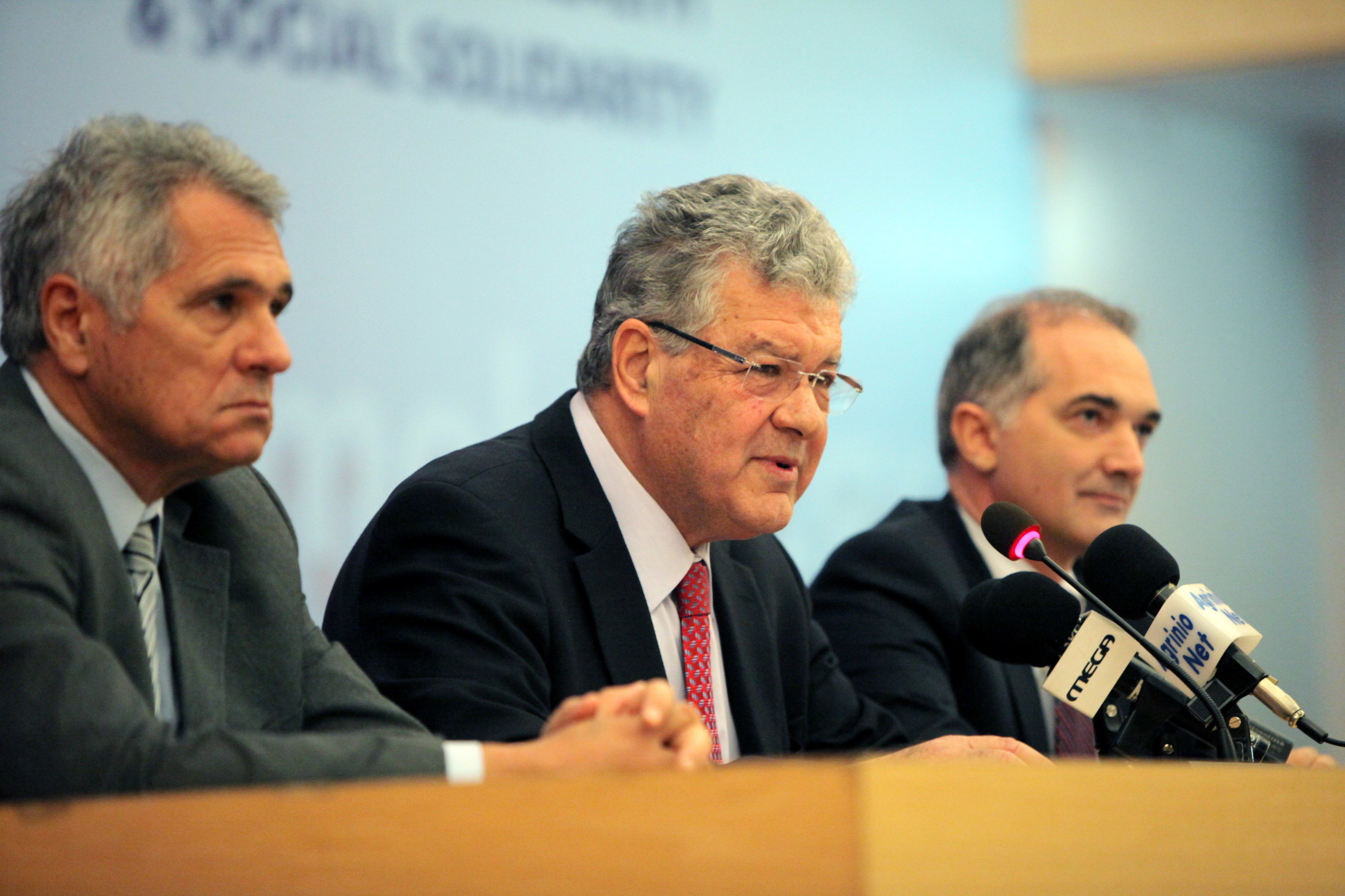 Ο ΕΟΠΥΥ σχεδιάζει νέο τριψήφιο αριθμό για ραντεβού και μάλιστα δωρεάν