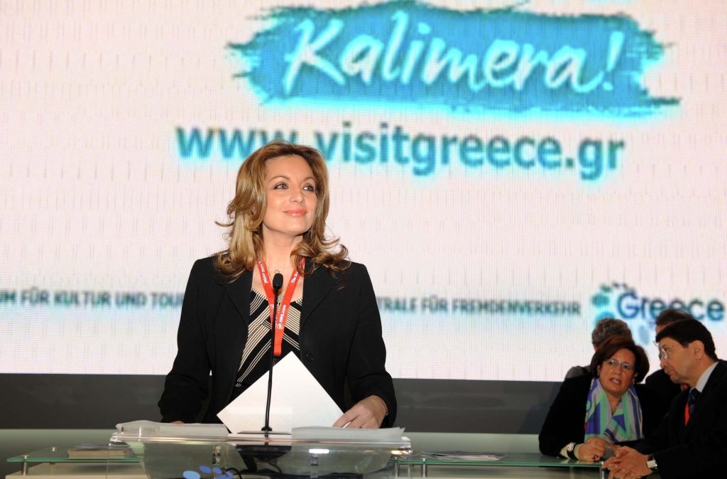 Τα έκαναν γυαλιά – καρφιά στα γραφεία του ΕΟΤ στις Βρυξέλλες