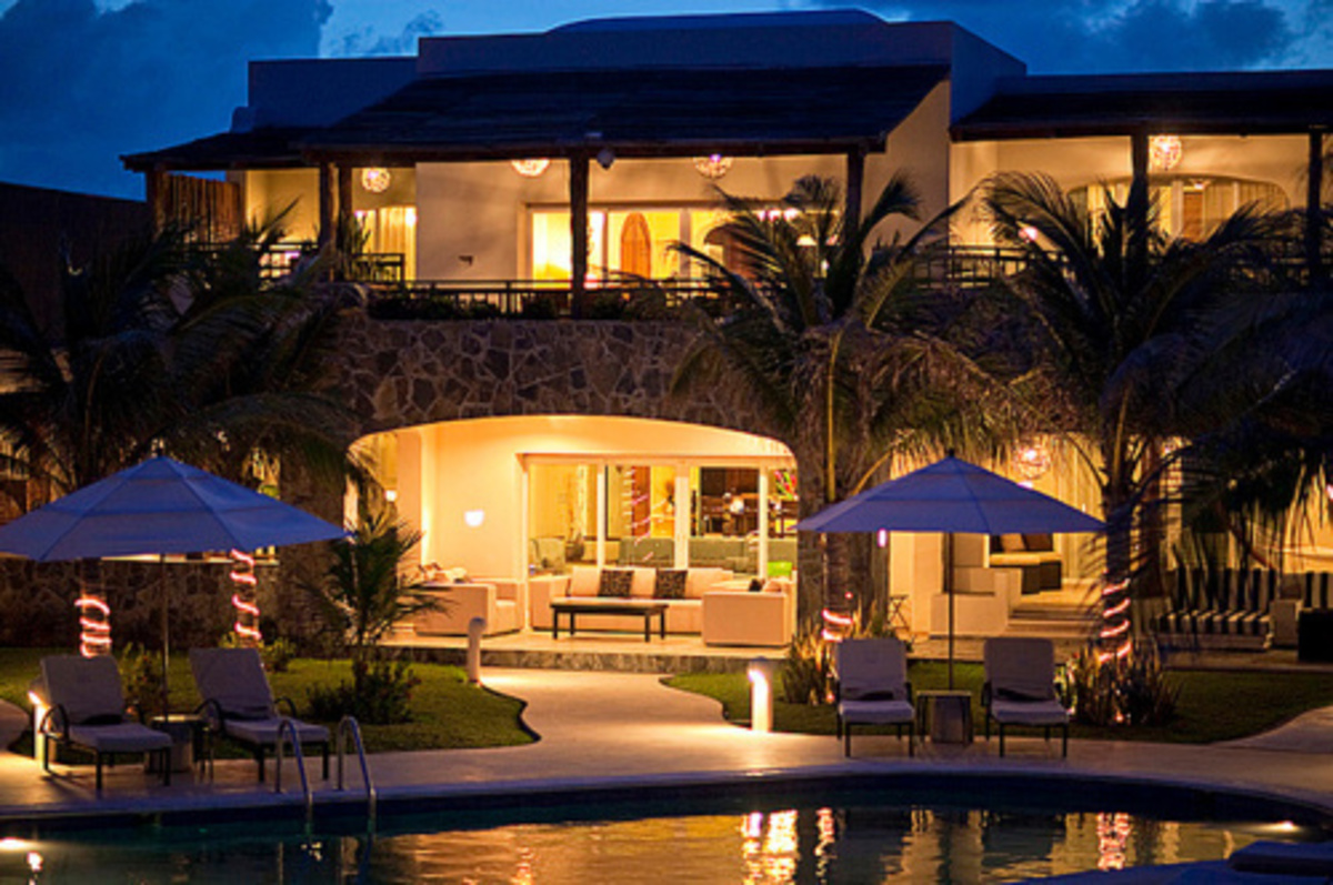 Κρήτη: Κορυφαίος επιστήμονας μαγεύτηκε από την Ελούντα και χτίζει εντυπωσιακή έπαυλη!