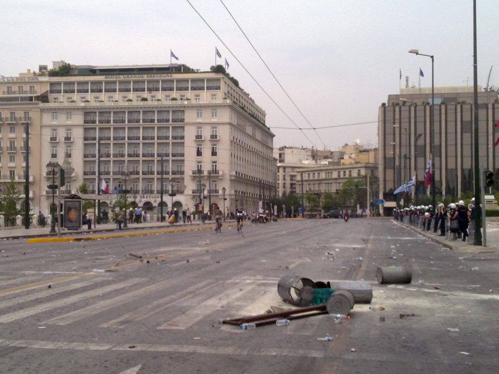 Πόσο κόστισαν στον Δήμο Αθηναίων τα επεισόδια στο Σύνταγμα