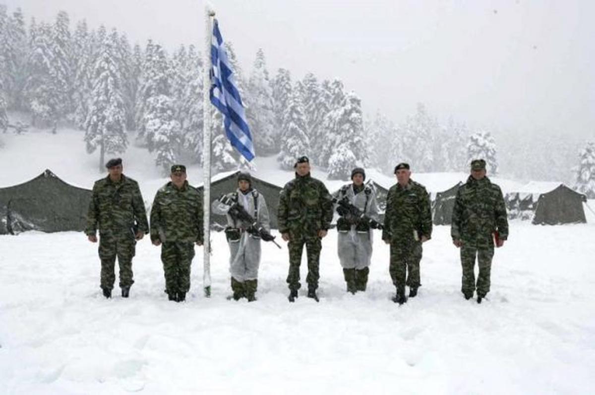 Επίσκεψη αστραπή του Αρχηγού ΓΕΣ σε μονάδες και Σχηματισμούς του Στρατού Ξηράς