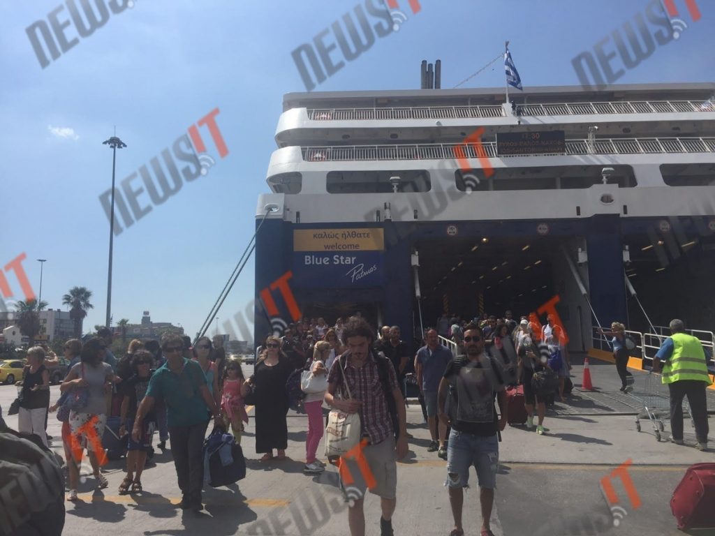 Ξεκίνησε η επιστροφή των εκδρομέων – Γεμάτο το λιμάνι, σε επιφυλακή η τροχαία στις εθνικές οδούς [pics]