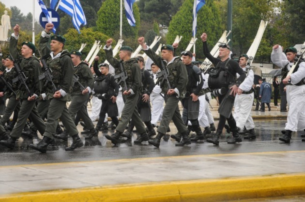 Γιατί αποκλείονται οι ΕΠΟΠ από εκπαιδευτικά σχολεία;
