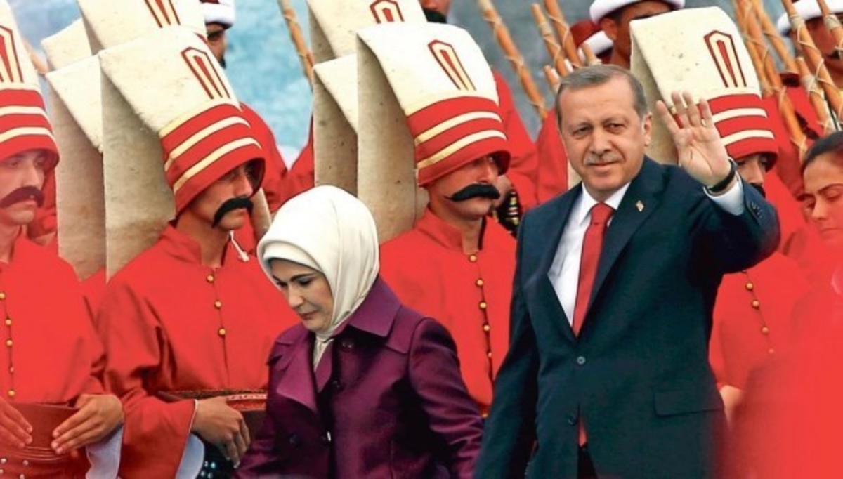 Η αποχώρηση Νταβούτογλου θα φέρει έξαρση τουρκικών προκλήσεων σε Ελλάδα και Κύπρο