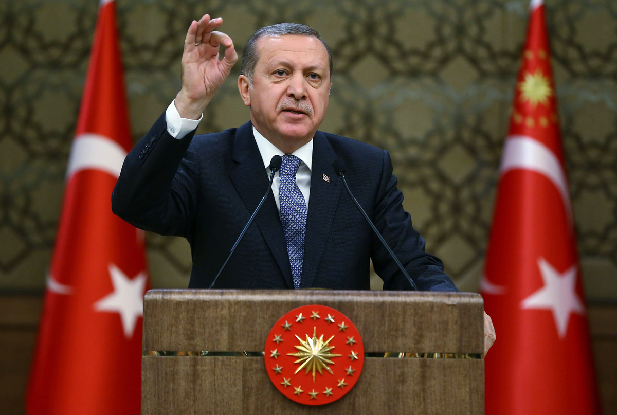 Ο κορυφαίος δικαστής στην Τουρκία τα βάζει με τον Ερντογάν που νιώθει Σουλτάνος