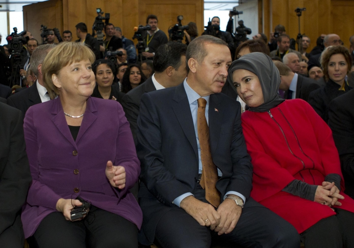 Ο Ερντογάν, η Μέρκελ και το παράπονο!