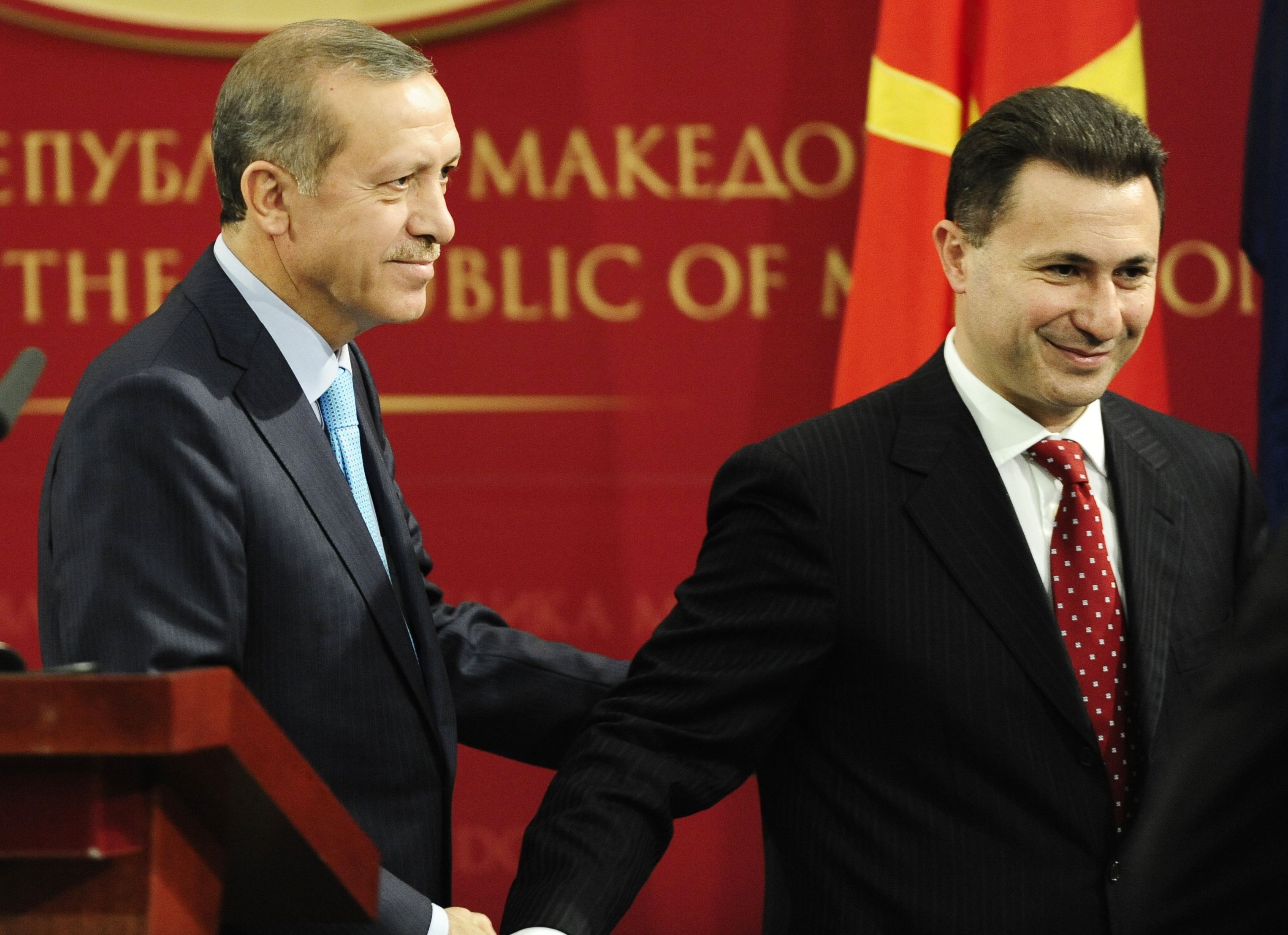 “Πόλεμο νεύρων” στην Ελλάδα κάνει ο Ερντογάν – Στηρίζει απόλυτα τα Σκόπια