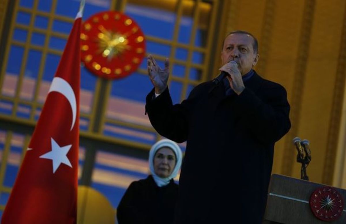 Τουρκία – Δημοψήφισμα: Η Κομισιόν ζητάει να γίνουν έρευνες για τη… νοθεία!