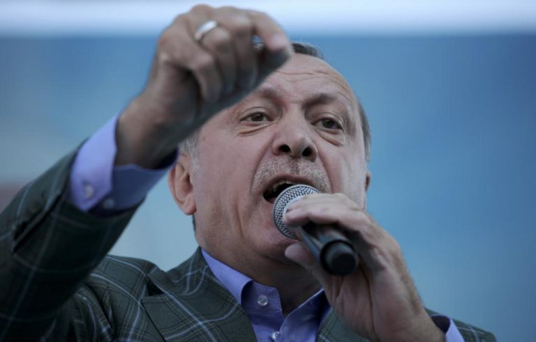 Αντίστροφη μέτρηση για το δημοψήφισμα στην Τουρκία: Τι λέει ο Ερντογάν – Οι τελευταίες δημοσκοπήσεις