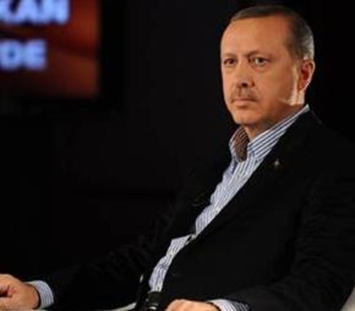 Ο Ερντογάν ανακοίνωσε το “πακέτο εκδημοκρατισμού”