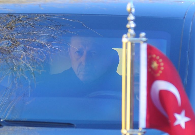 “Πόρτα” στον Ερντογάν! “Με αυτό το Σύνταγμα, ξεχάστε την ένταξη”