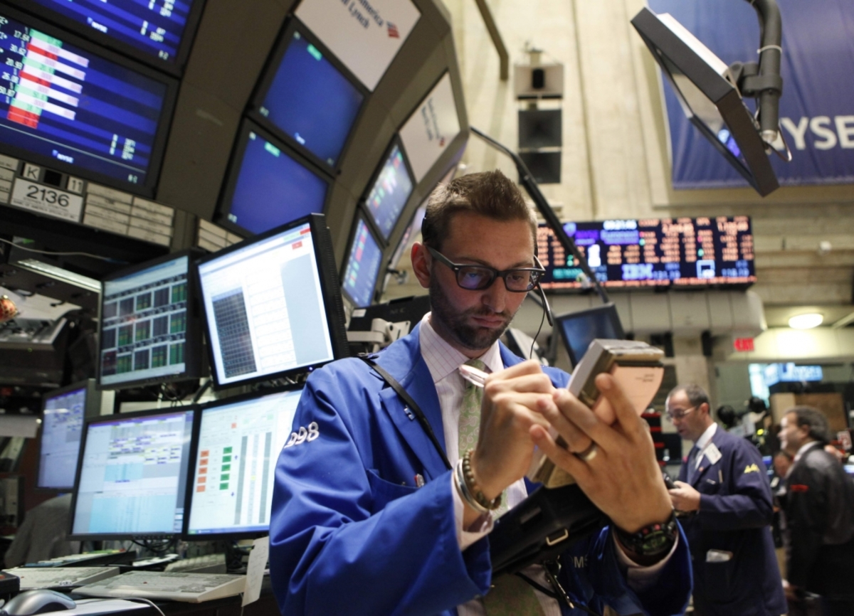 Στους χρηματιστές επικεντρώθηκε η έρευνα αφού τα δάχτυλα των χεριών του παίζουν