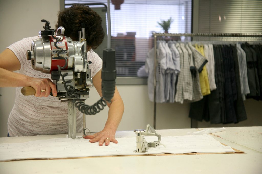 “Μπαράζ” μειώσεων μισθών στον ιδιωτικό τομέα