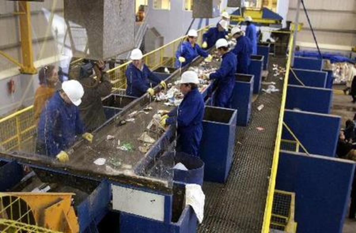 Μύθος είναι το υψηλό κόστος εργασίας στην Ελλάδα”