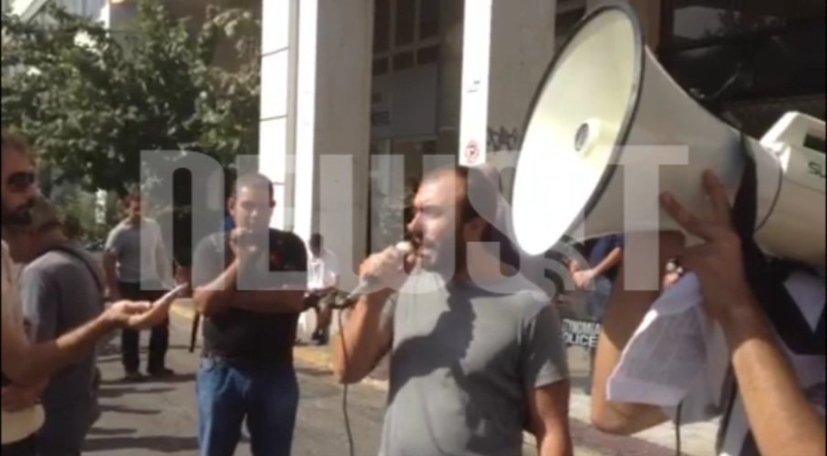Δηλώσεις εργαζομένων στην συγκέντρωση