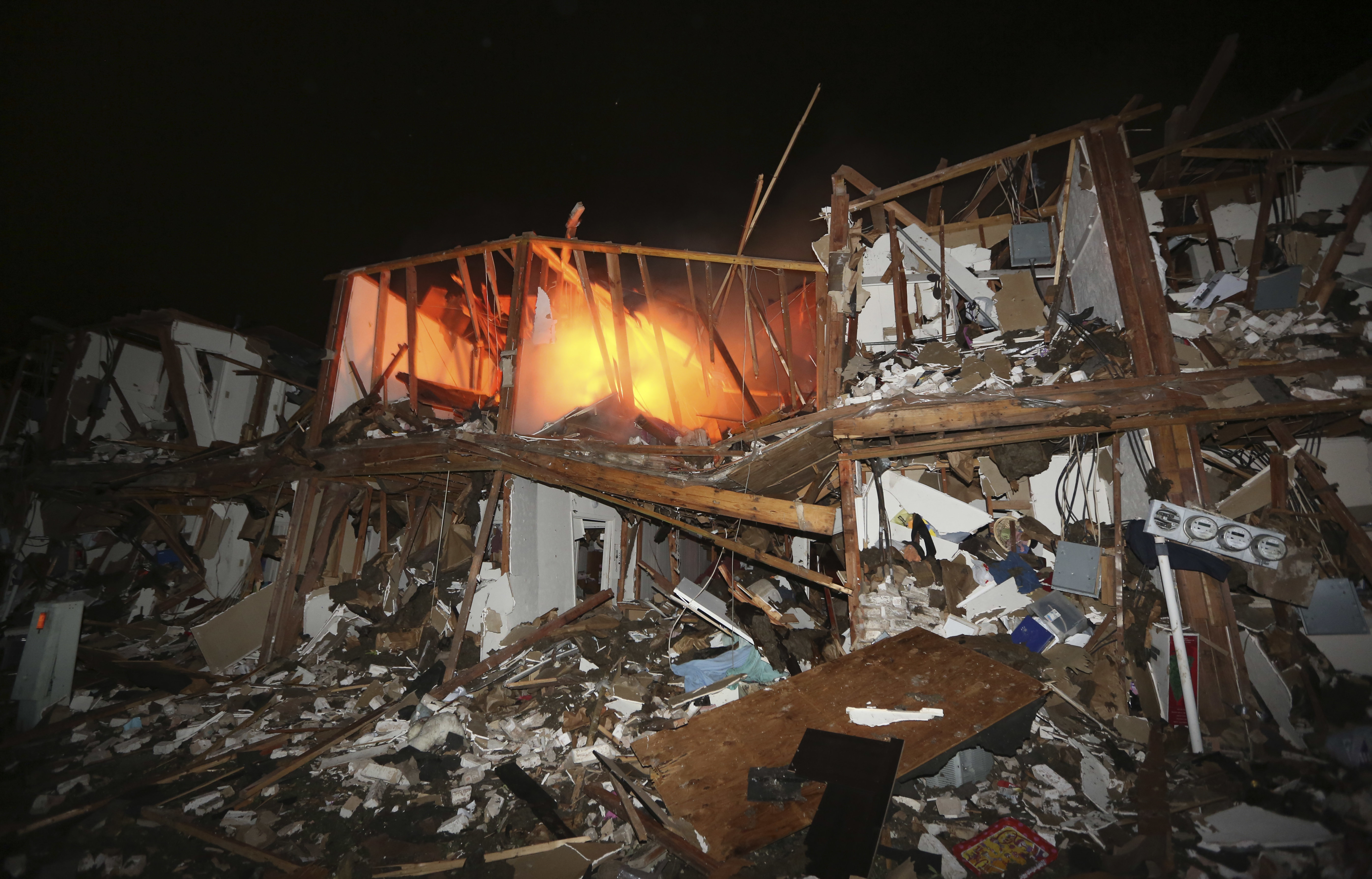 Σύγχυση για τα θύματα της έκρηξης στο Τέξας: 5 έως 15 οι νεκροί