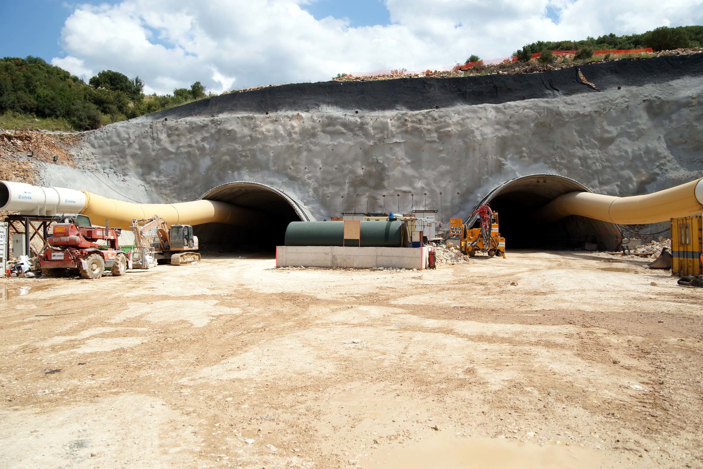 Αιμορραγεί η ελληνική βιομηχανία – Κάθε μέρα «κλείνει» ένα εργοστάσιο με 170 εργαζομένους