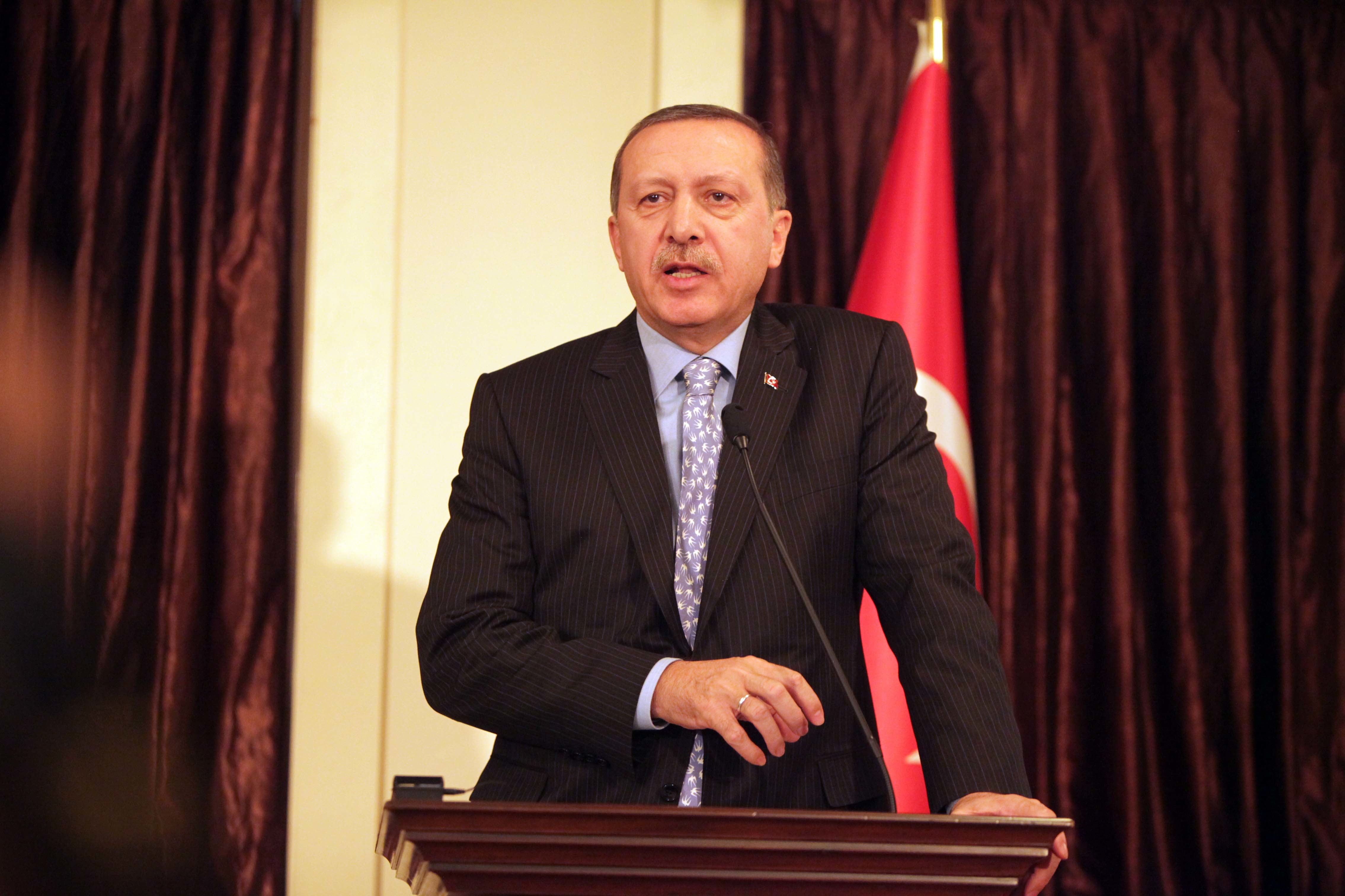 Ραγδαίες εξελίξεις στην Τουρκία! Υπουργός που παραιτήθηκε “καίει” τον Ερντογάν: “Αυτός έδινε οδηγίες για το σκάνδαλο”