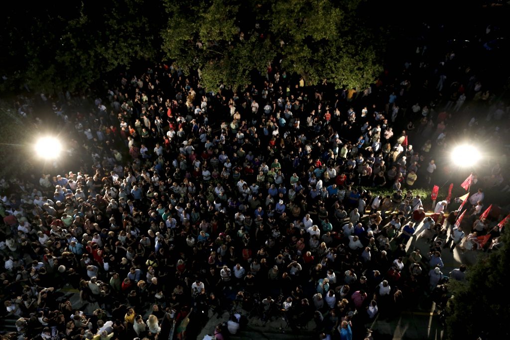 Εικόνες μέσα και έξω από την ΕΡΤ