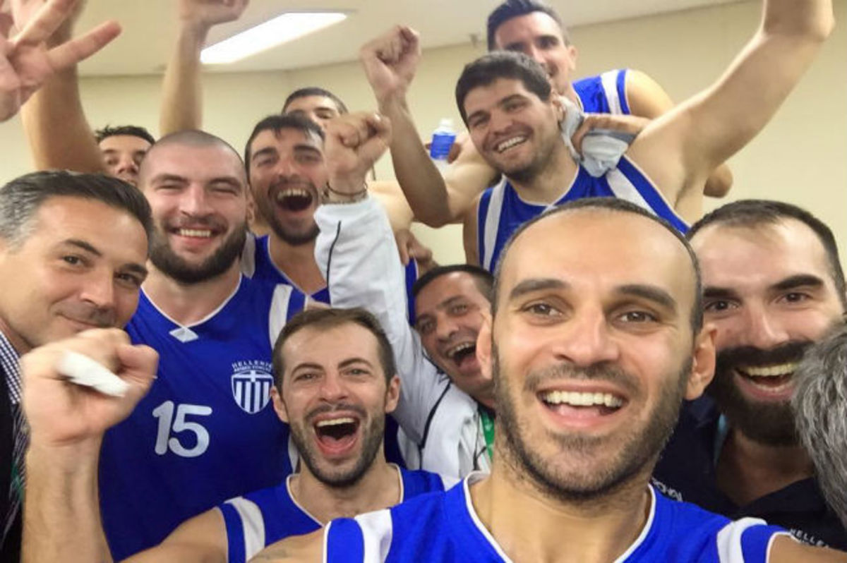 “Ασημένιοι” στον κόσμο οι Ένοπλοι