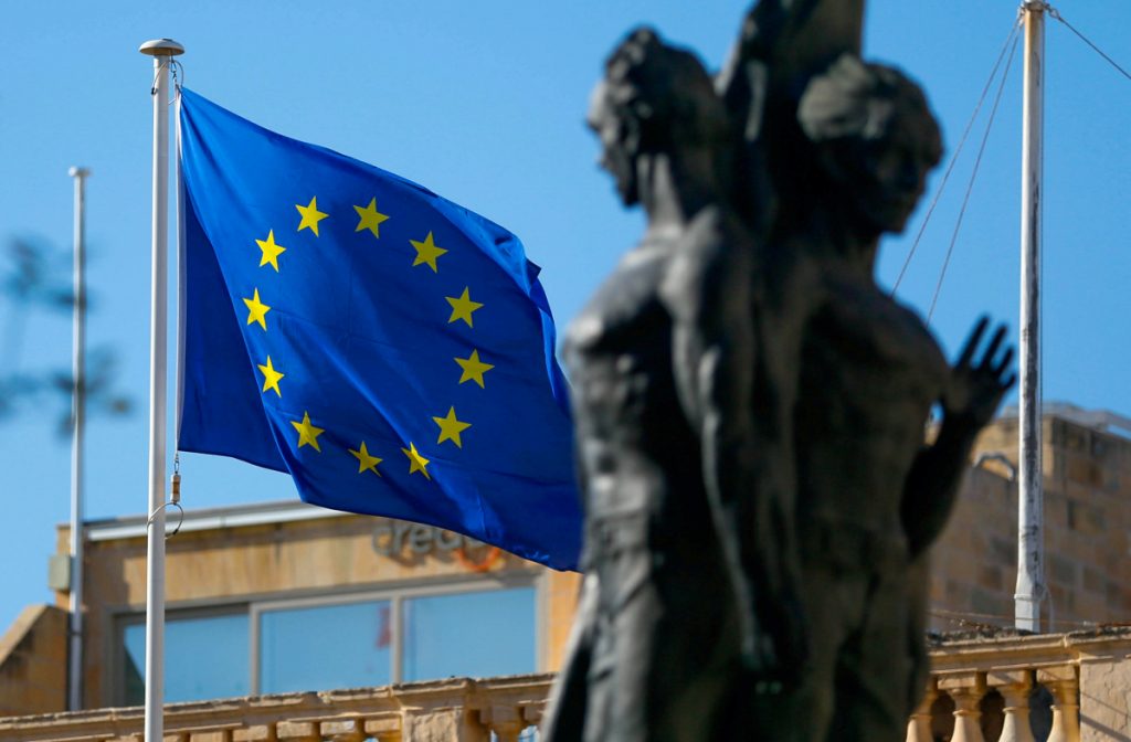Κομισιόν: Επιστρέφουν σήμερα οι θεσμοί – Επιβεβαίωση της ΕΛΣΤΑΤ από την Eurostat