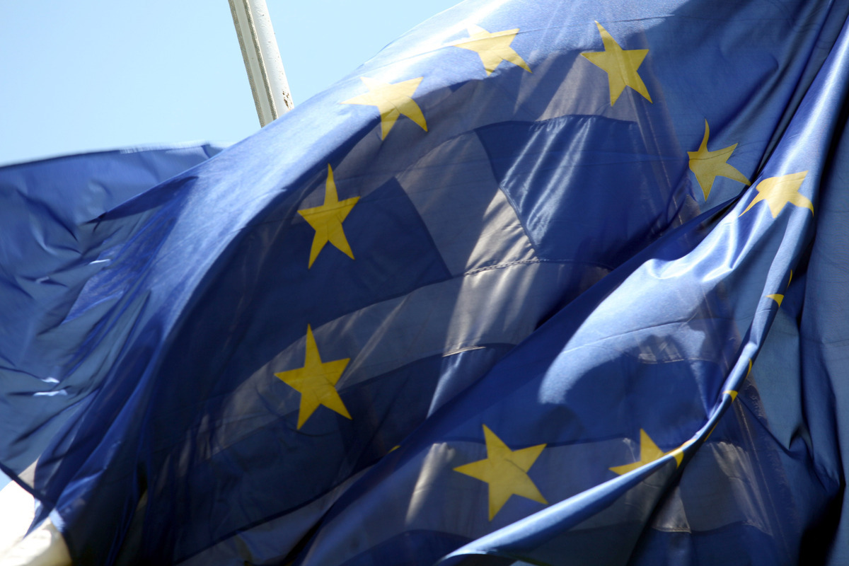 Reuters: Η Ελλάδα ζητά παράταση δανείου και κάνει μεγάλες παραχωρήσεις