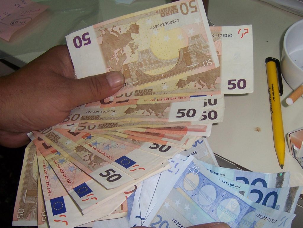 Αγρίνιο: Έπαιξε τα κλεμμένα στο στοίχημα – Υπεξαίρεση μαμούθ από υπάλληλο… τζογαδόρο