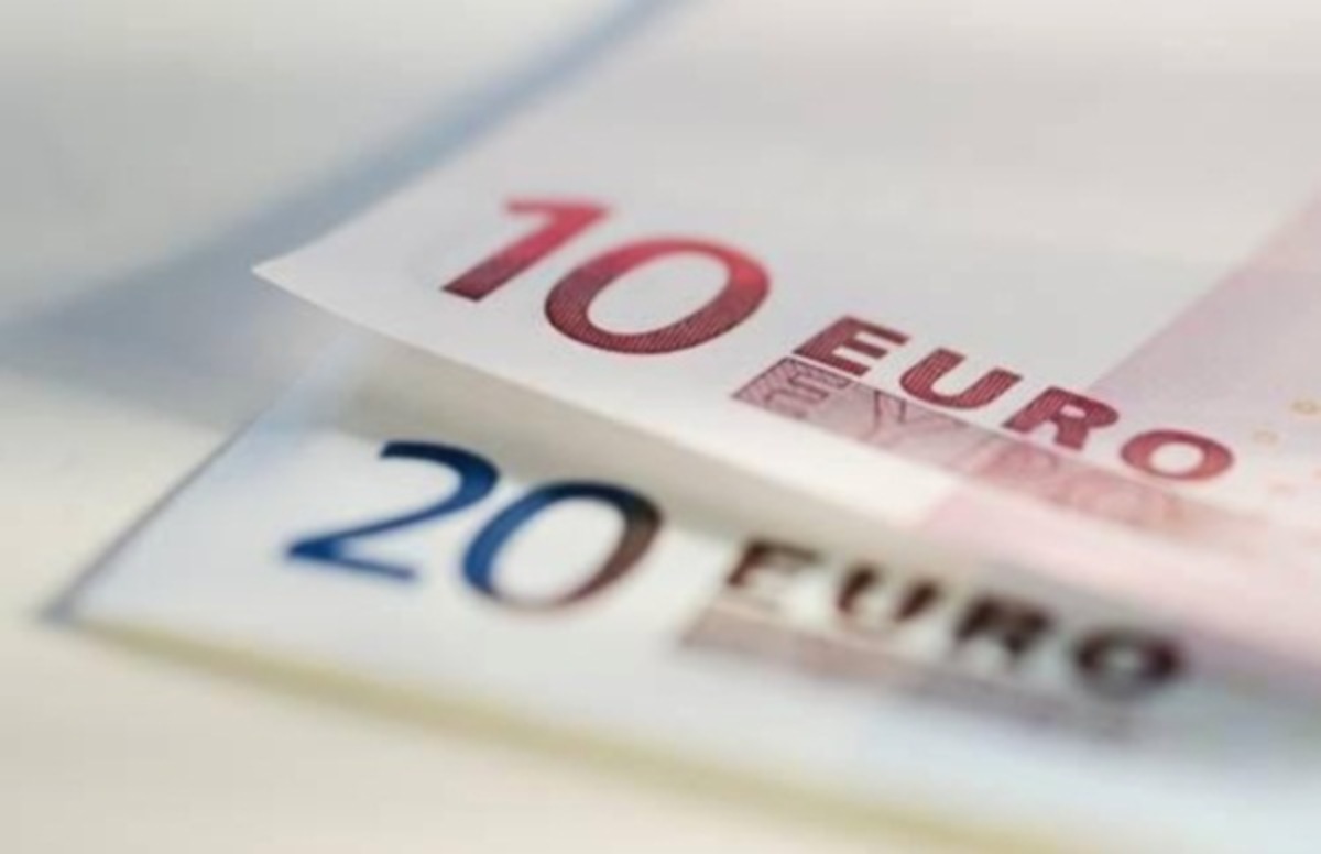 12,7 δισ. ευρώ το έλλειμμα το 9μηνο του 2012