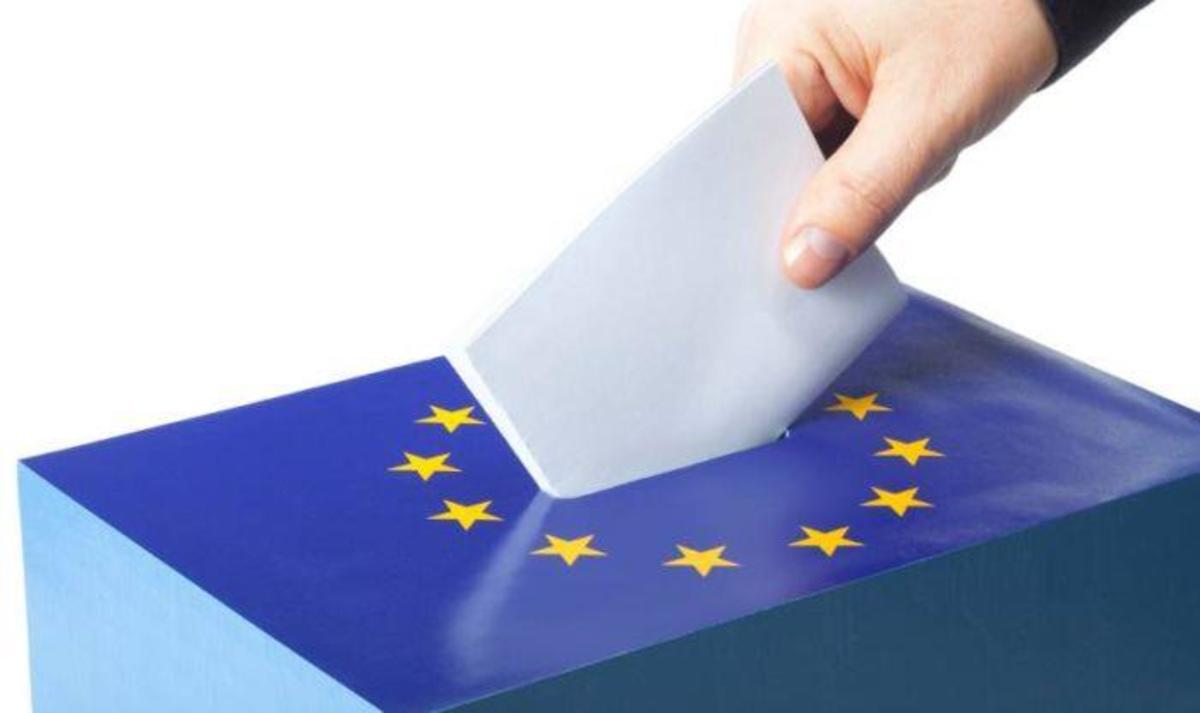 Financial Times: Τα κόμματα προκαλούν τους ψηφοφόρους να εκδικηθούν