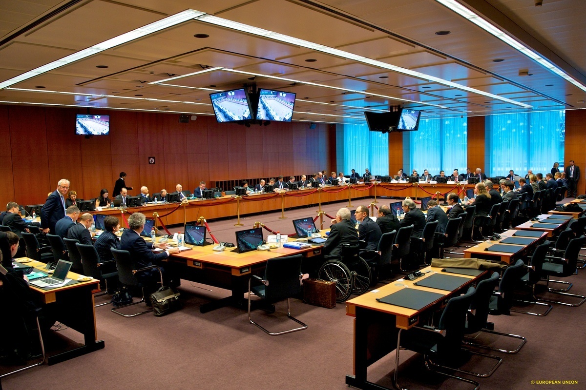 Χάος στις Βρυξέλλες! Κοινοτικές πηγές: Eurogroup την Τρίτη του Πάσχα – Άστραψε και βρόντηξε ο Γιούνκερ κατά του ΔΝΤ