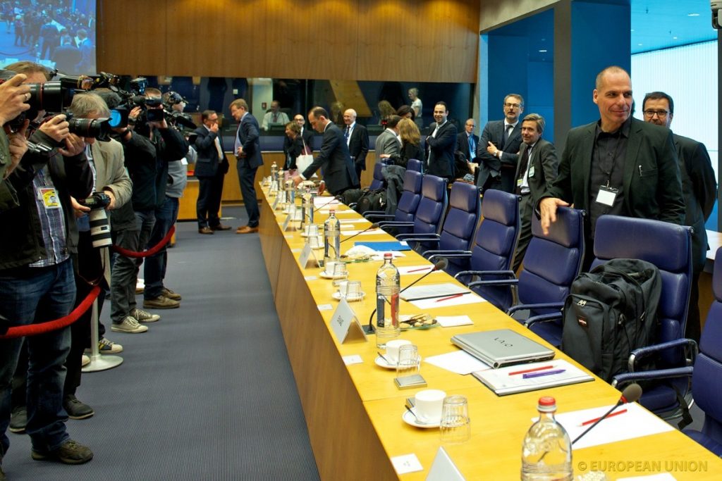 Αποκάλυψη FT: Στο Eurogroup συζητήθηκαν capital control