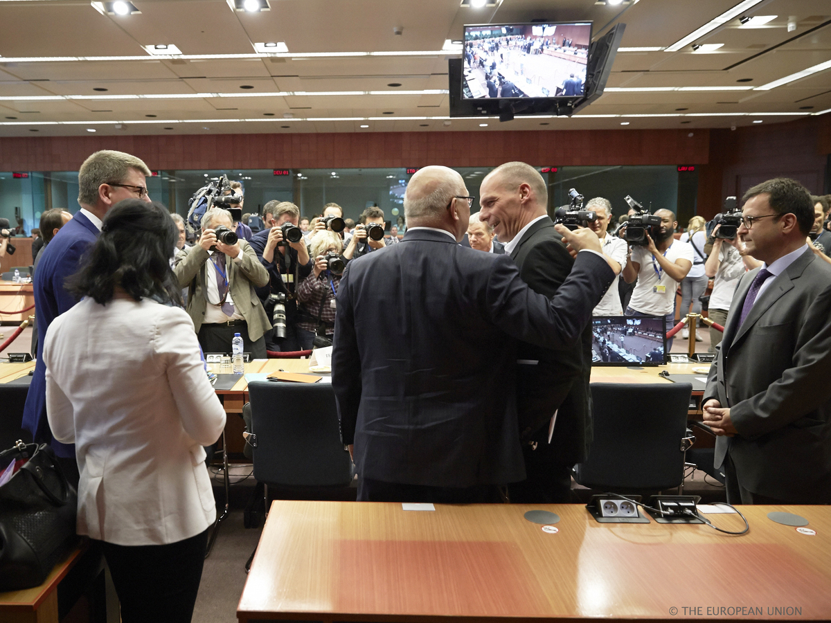 Θετικό το Eurogroup μόνο στα χαρτιά – Παραμένουν τα “αγκάθια” σε ασφαλιστικό, εργασιακά και ΦΠΑ – Οι προειδοποιήσεις για τις 6 εβδομάδες που απομένουν