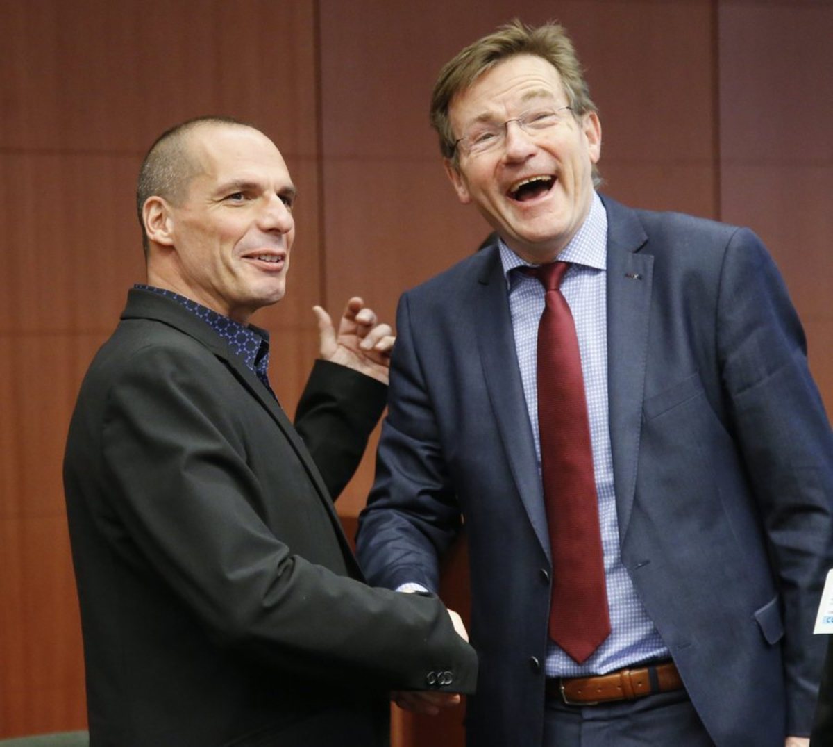 Eurogroup Live: Καμμένος: Εχω καλά νέα από τις Βρυξέλλες – Επικοινώνησε τηλεφωνικά ο Βαρουφάκης με τον πρωθυπουργό και είπε ότι υλοποιείται η συμφωνία