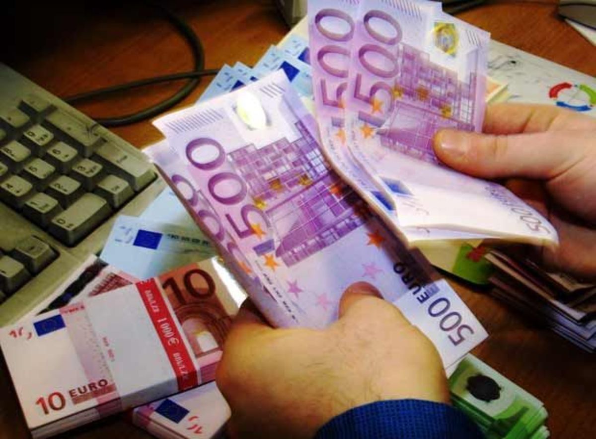 ΤτΕ: Αύξηση των καταθέσεων, αλλά μείωση των χορηγήσεων, τον Μάιο