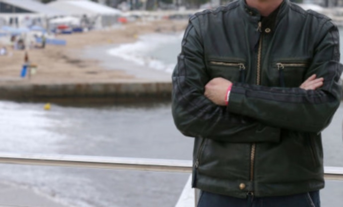 Γνωστός παρουσιαστής εξομολογείται: «Κόντεψα να πεθάνω από πνευμονία στις γιορτές»