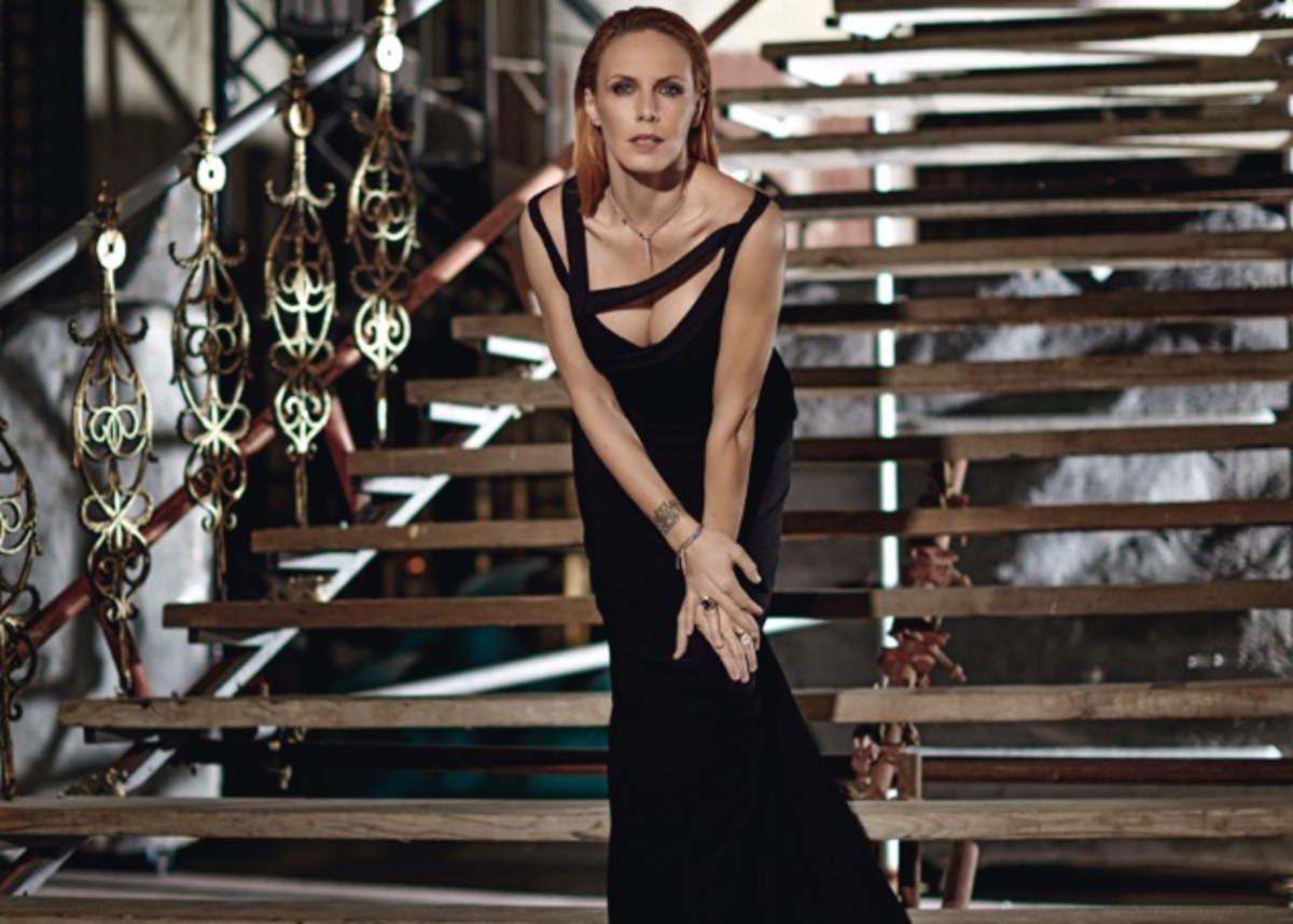 Εβελίνα Παπούλια: Τι απαντά για το σύμφωνο συμβίωσης και την υιοθεσία από ομόφυλα ζευγάρια