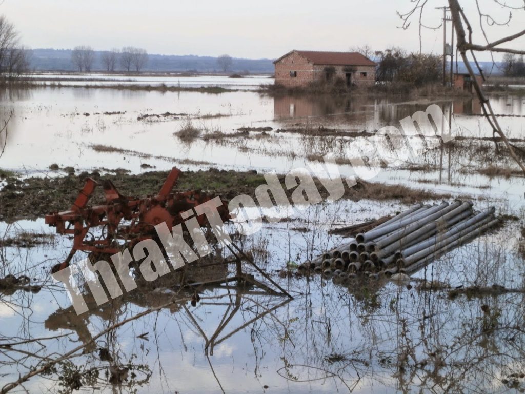 Απελπισμένοι οι κάτοικοι στον Έβρο – Ανυπολόγιστες καταστροφές